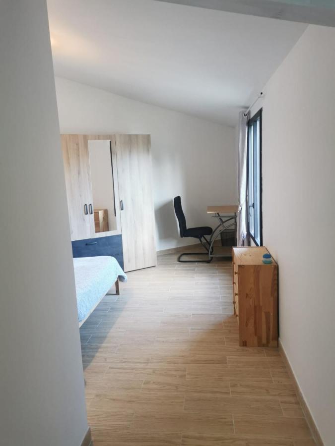 Maison Independante Avec Piscine, 10Min Avignon Pujaut Экстерьер фото